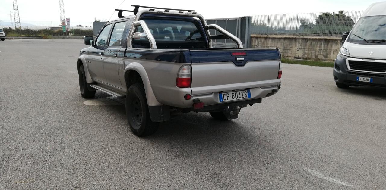 Mitsubishi L200 2.5 TD 4WD Double Cab AUT+GANCIO