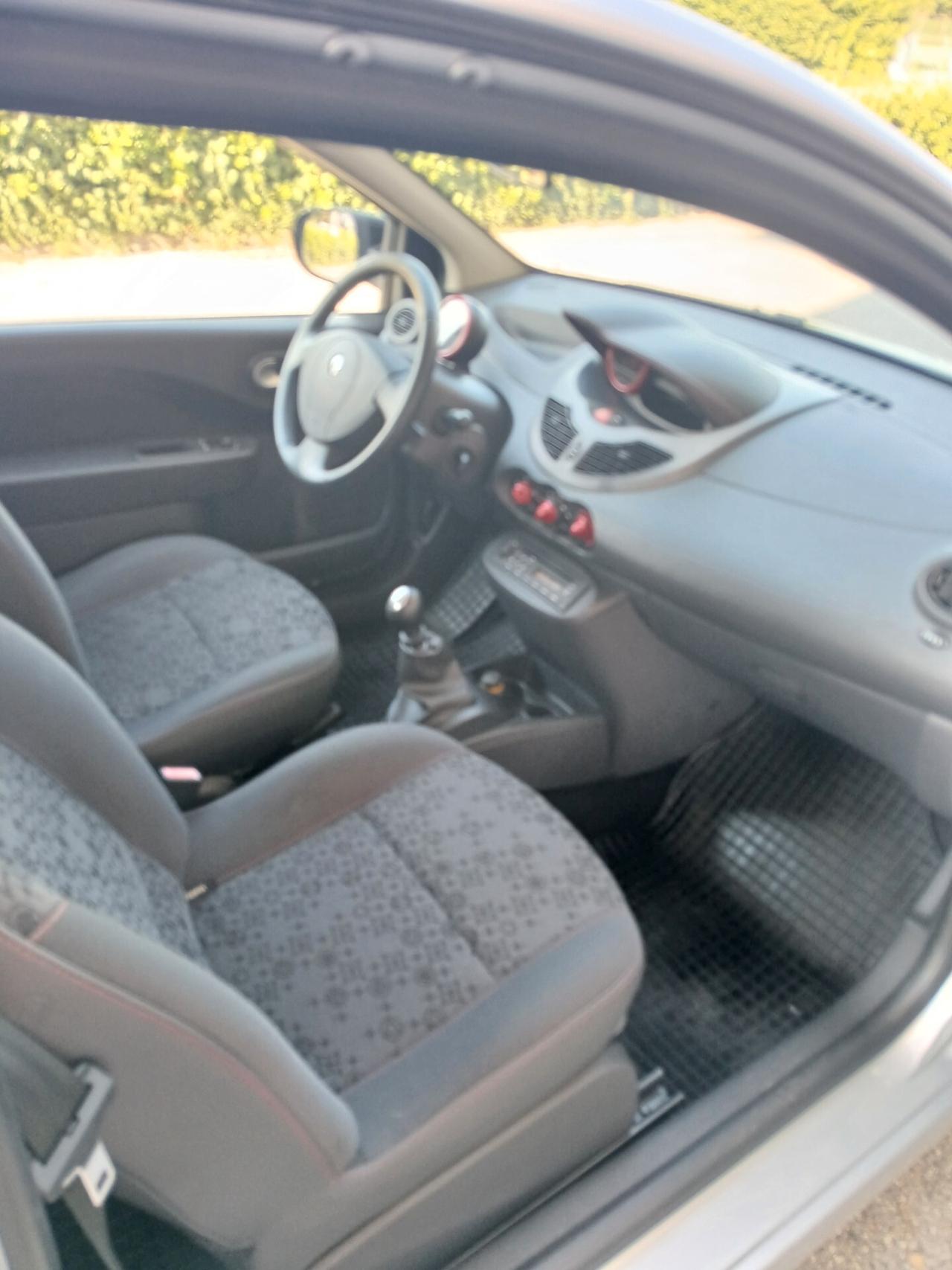 Renault Twingo 1.2 16V TCE Dynamique
