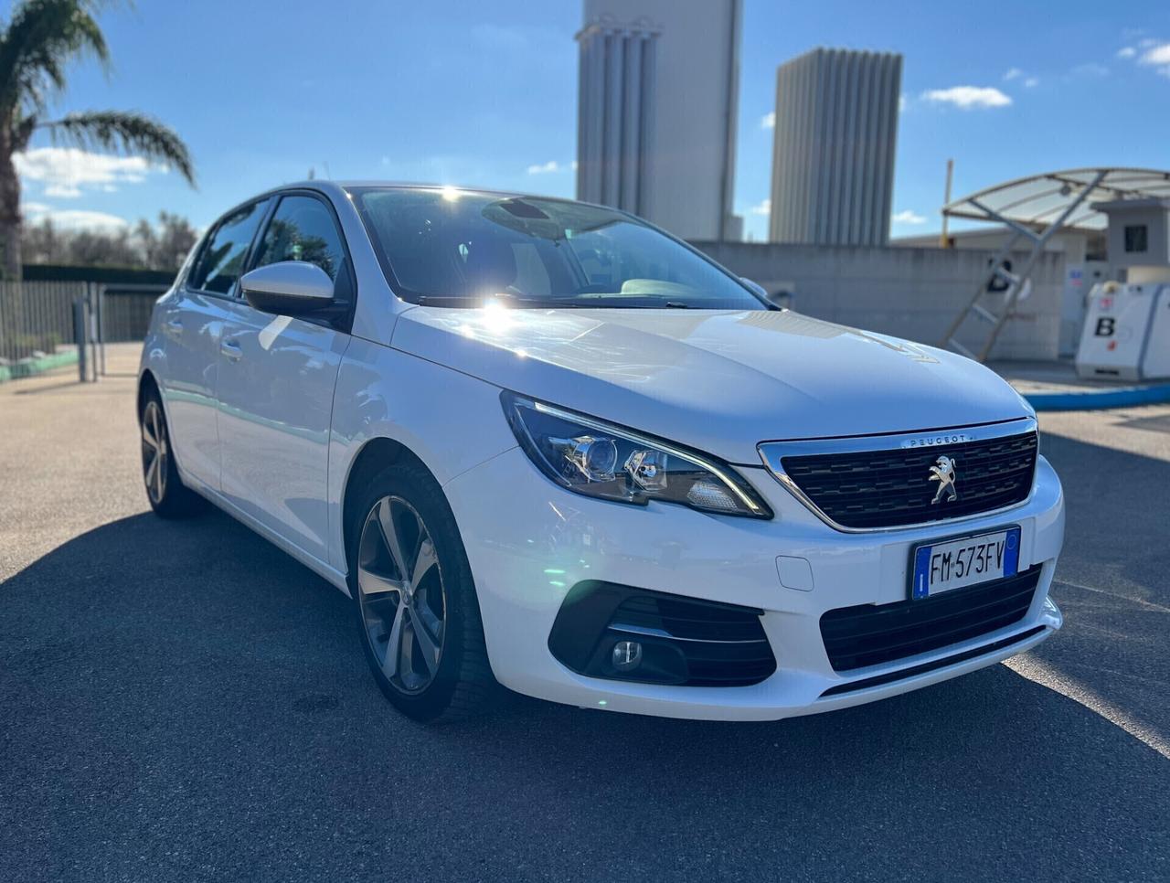 Peugeot 308 BlueHDi 100 Business