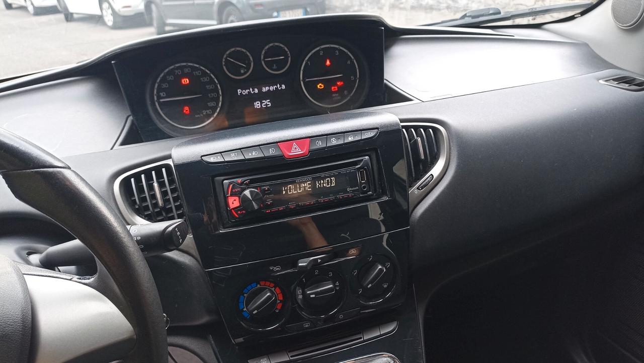 Lancia Ypsilon 1.3 MJT 16V 95 CV 5 porte S&S Elefantino