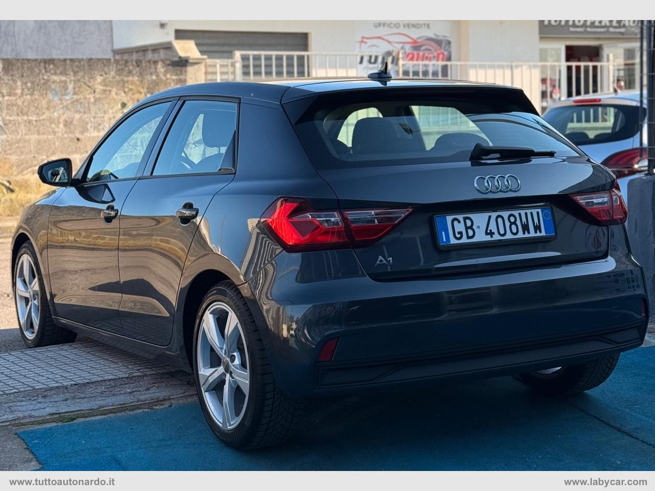 AUDI A1 SPB 35 TFSI S tronic Identity Black