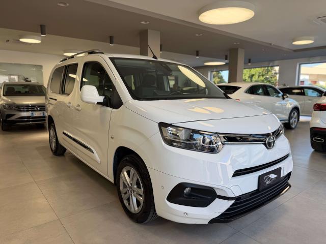Toyota Proace City 7 posti