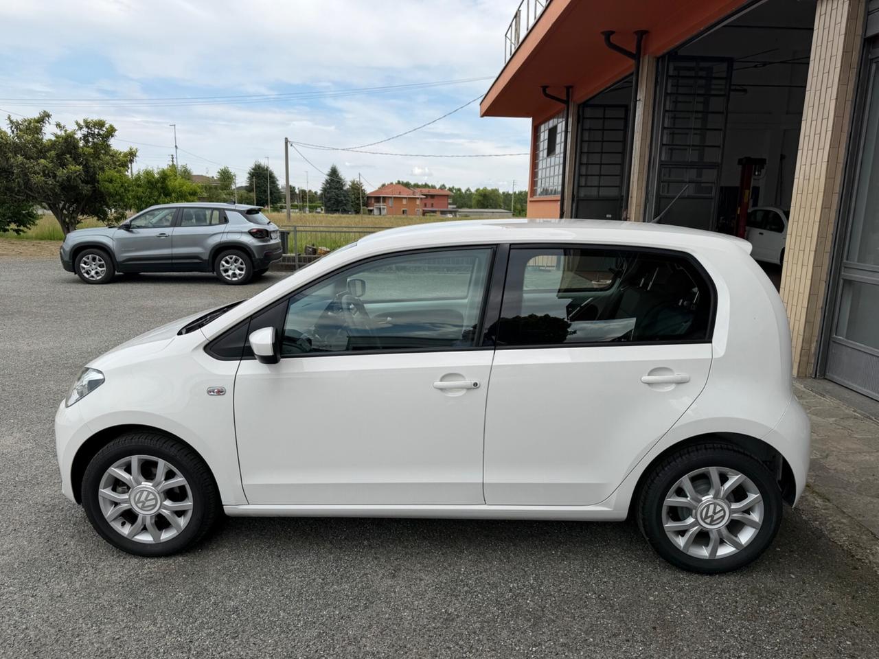 Volkswagen up! 1.0 5p. move