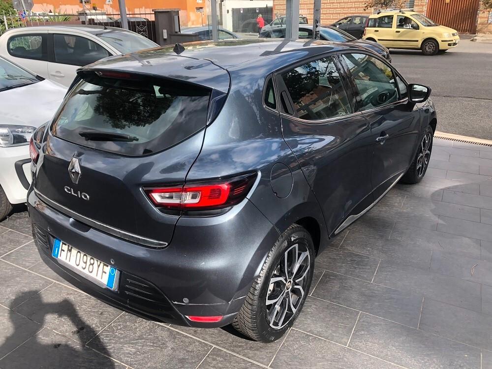 Renault Clio 1.2 75CV 5 porte Intens