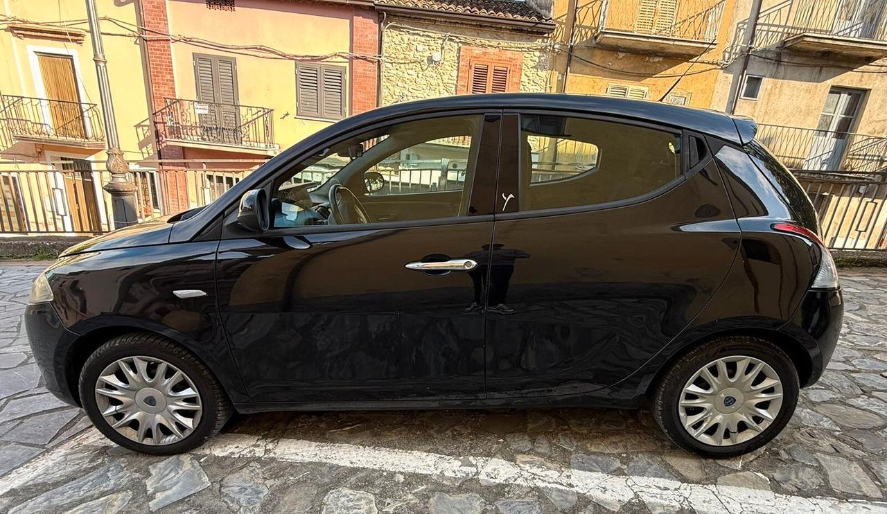 Lancia Ypsilon 1.3 diesel 95 cv