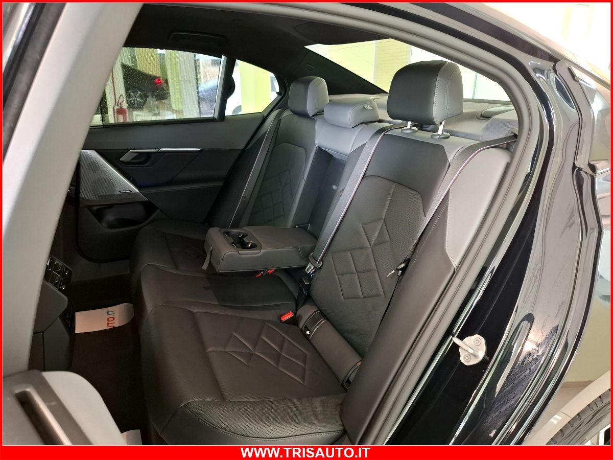 BMW 520d 2.0 Hybrid Xdrive M Sport Pro IVATA (FULL LED+PELLE+NAVI)