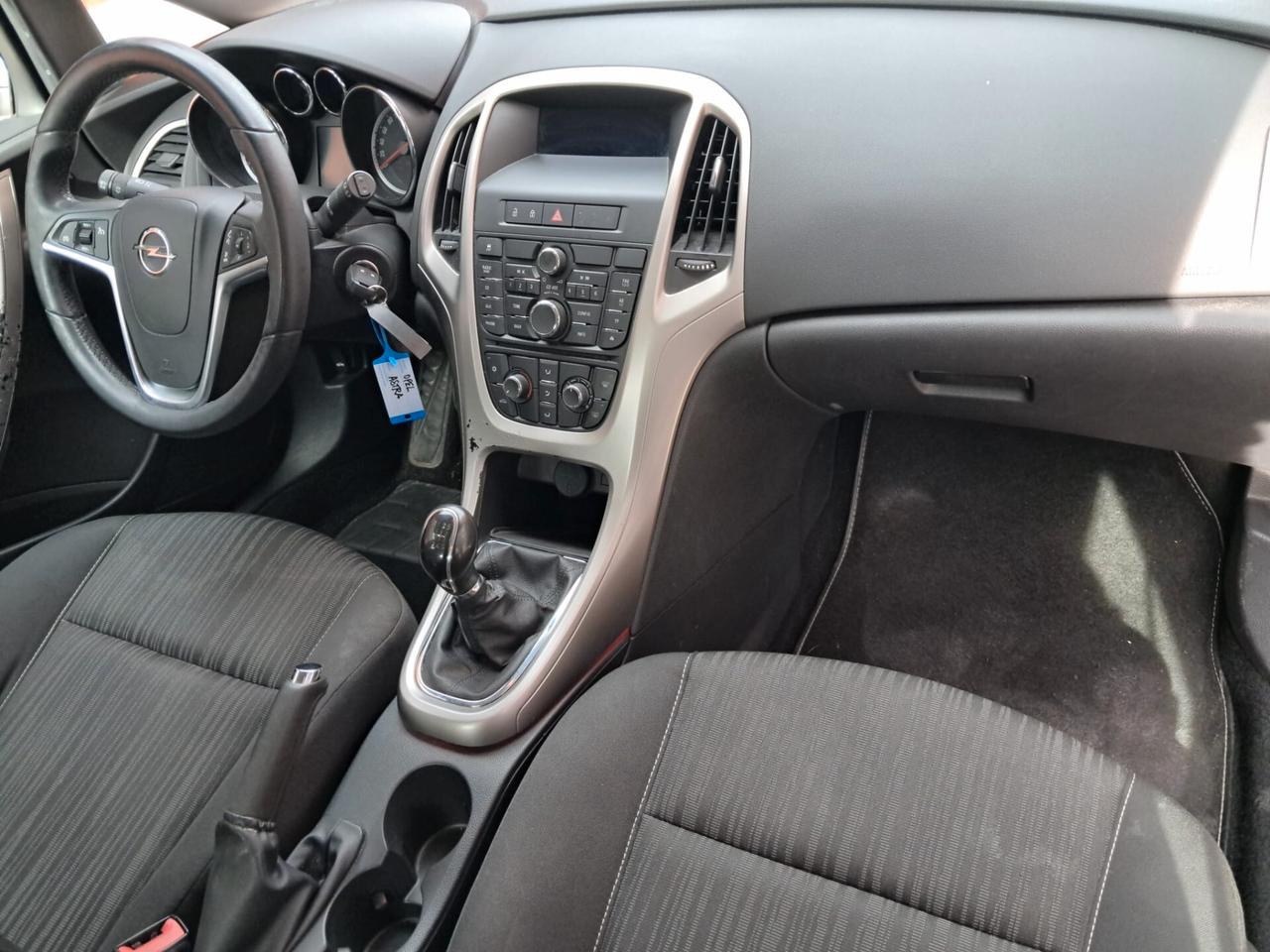 Opel Astra 1.4 Turbo 140CV 5 porte Cosmo benzina
