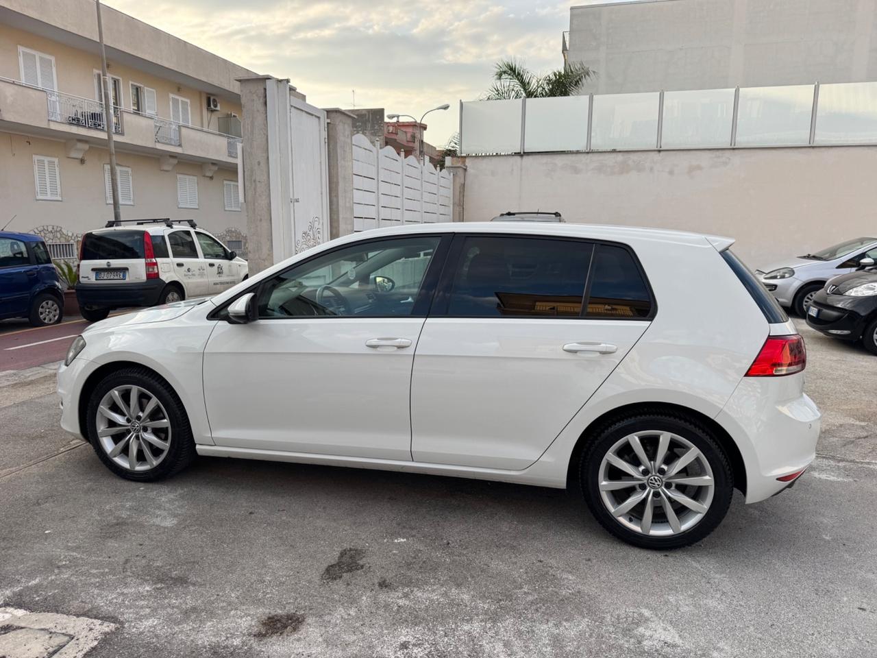Volkswagen Golf 1.6 DIESEL 110CV Highline 2015