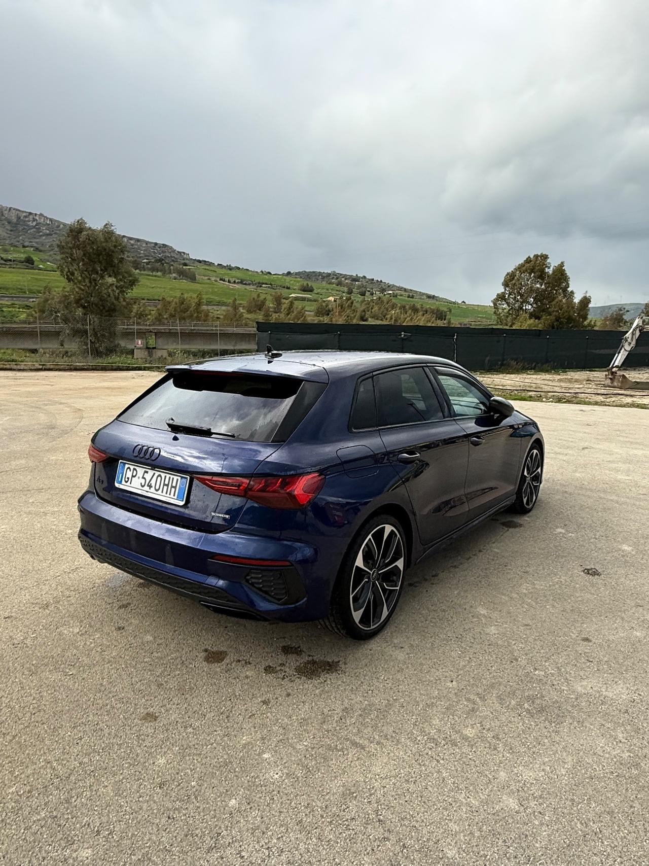 Audi A3 SPB 40 TDI quattro S tronic line edition