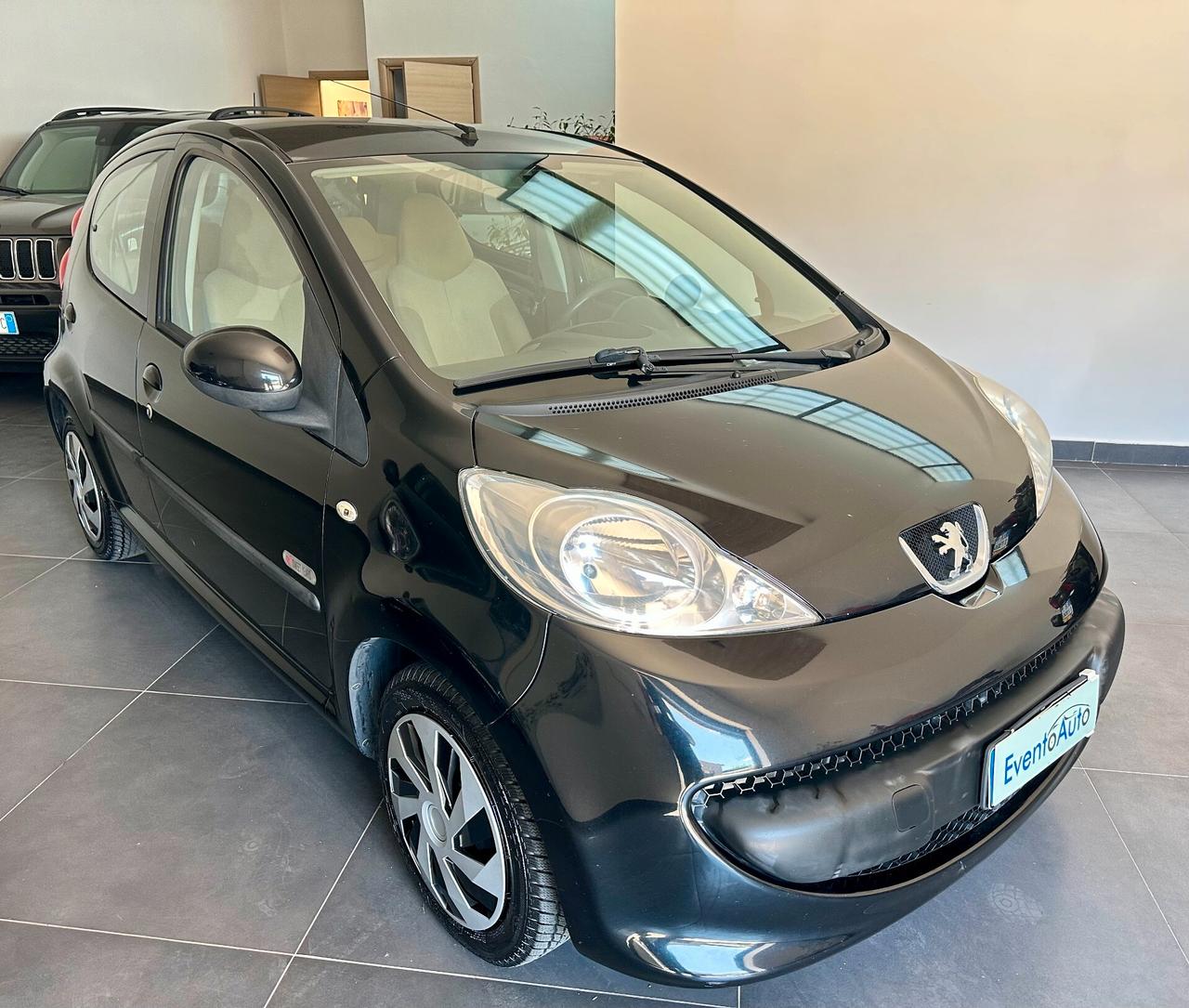 Peugeot 107 1.0 68CV 5p. Sweet Years