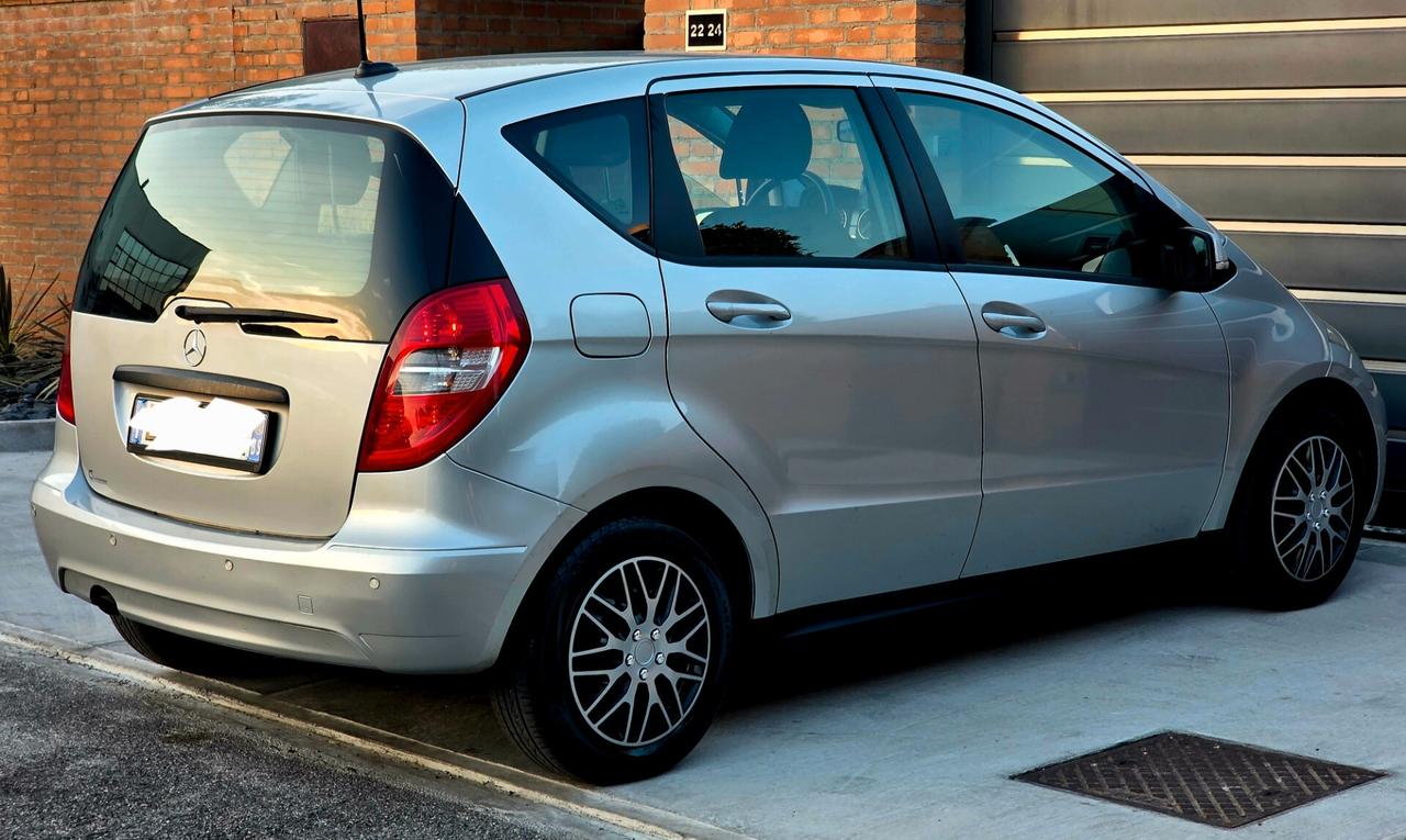 Mercedes-benz a Special Edition Sport neopatentati benzină
