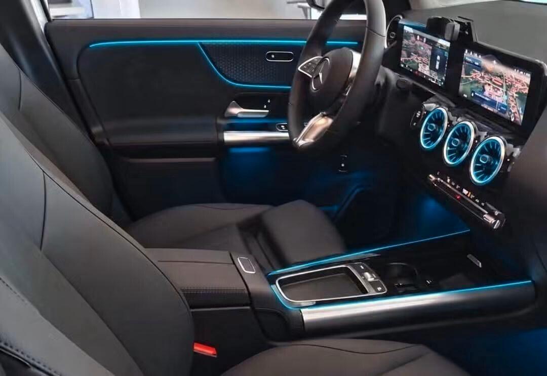 Mercedes GLA 200Automatic km0 tetto panoramico full