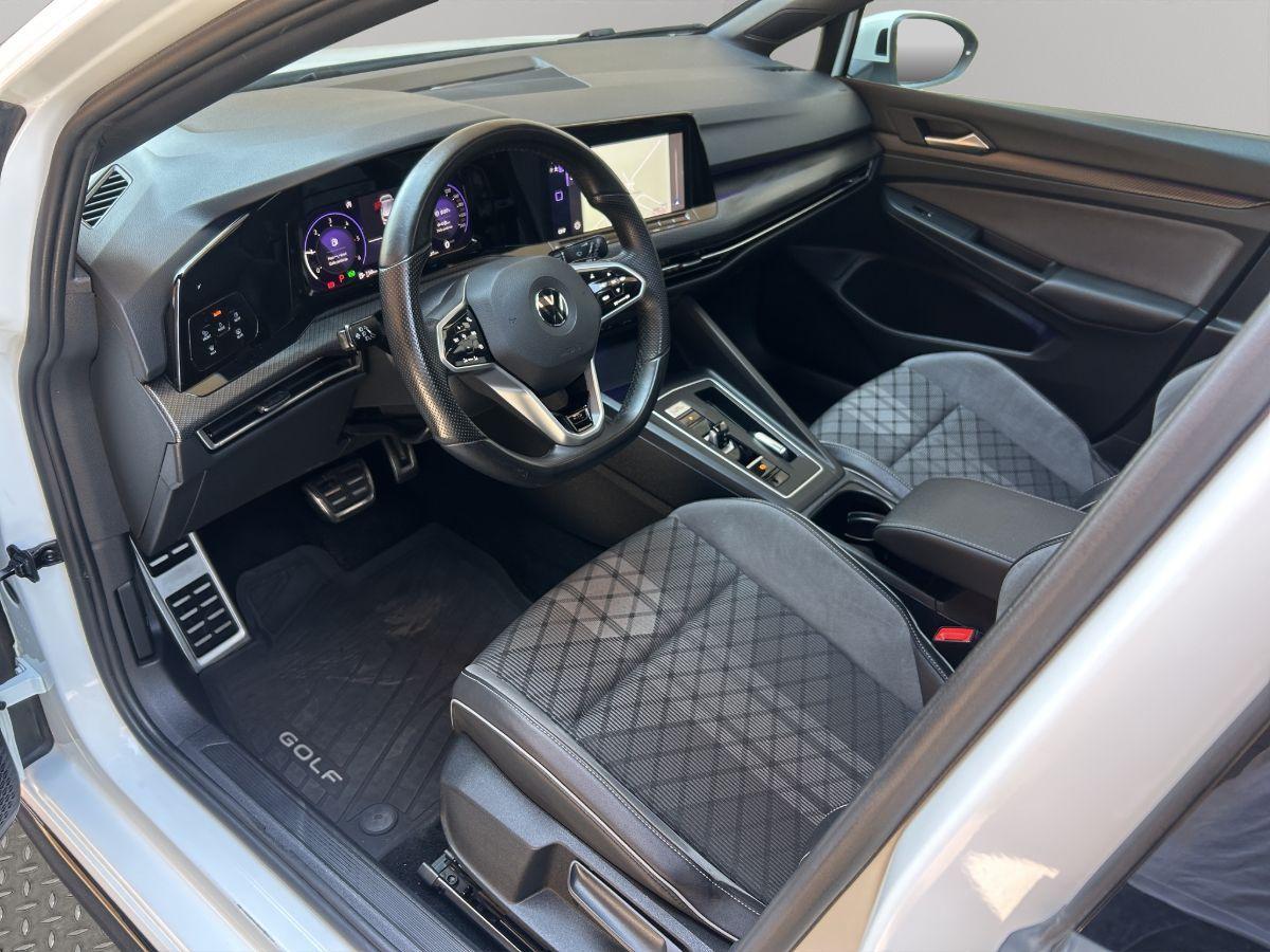 VOLKSWAGEN - Golf - Golf VIII 2.0 tdi R-Line 150cv dsg TETTO TELECAMERA