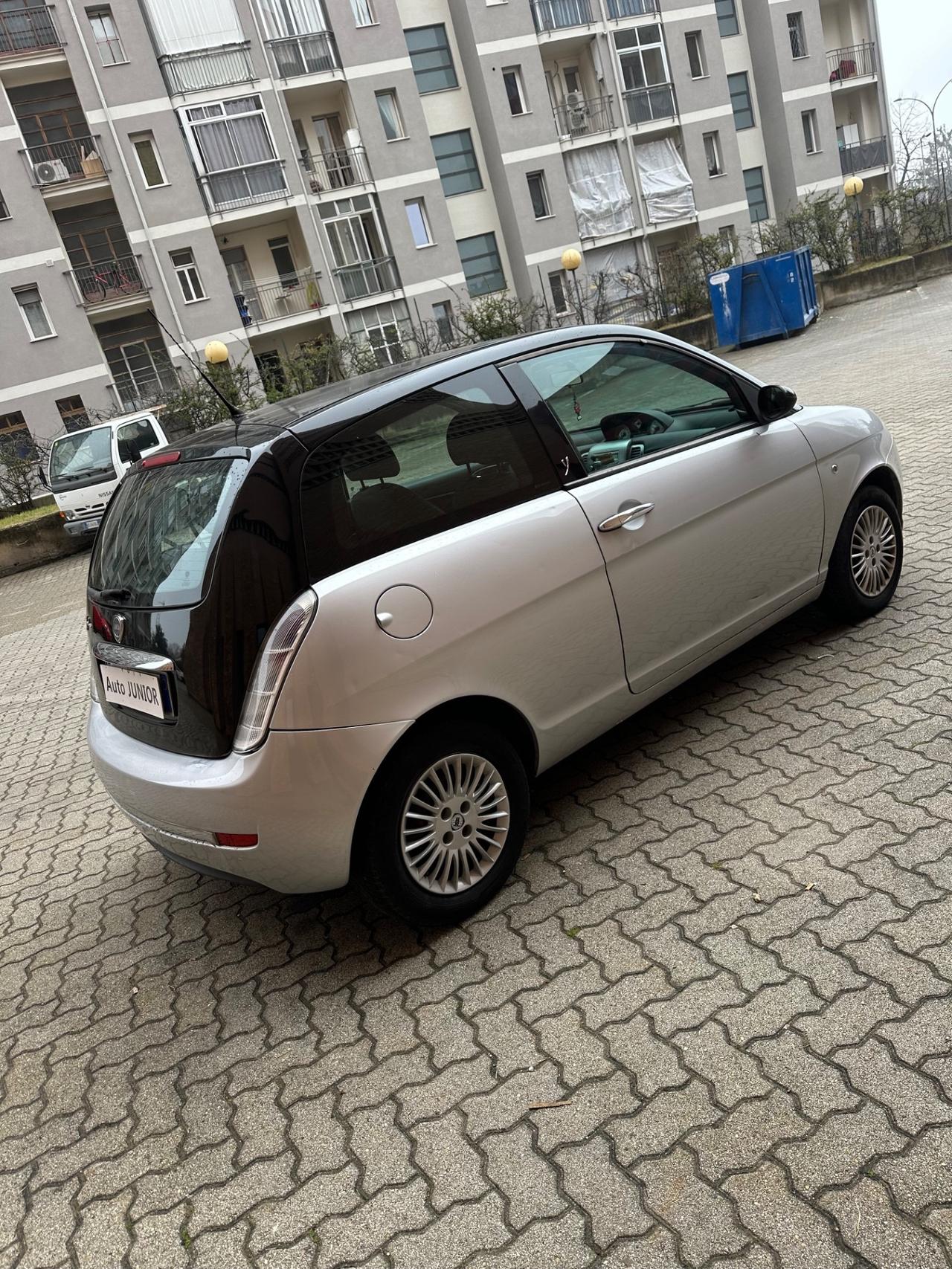 Lancia Ypsilon 1.2 Argento