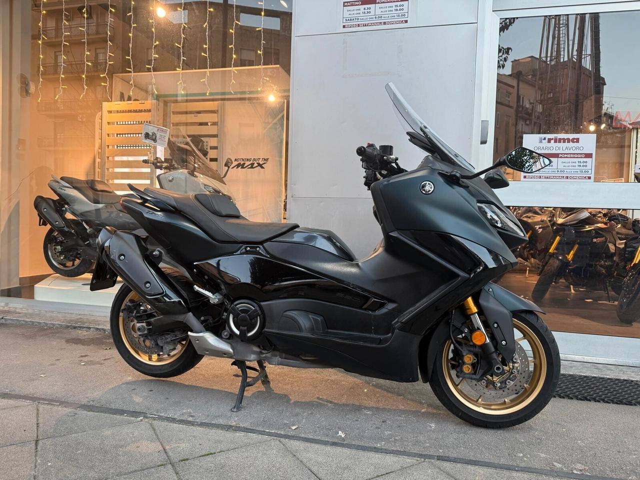 Yamaha T Max TECH