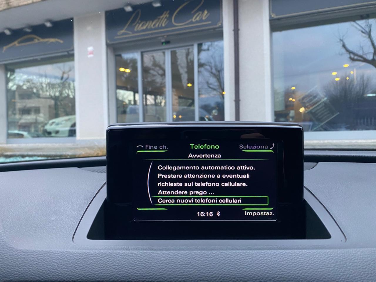 Audi Q3 2.0 TDI 120 CV S-tronic Sport S-Line