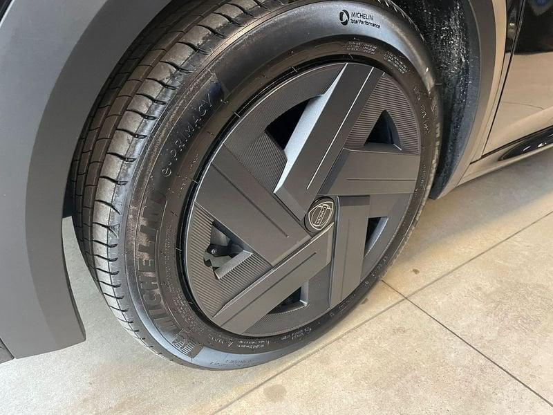 Lancia Ypsilon Ypsilon Hybrid e-DCT