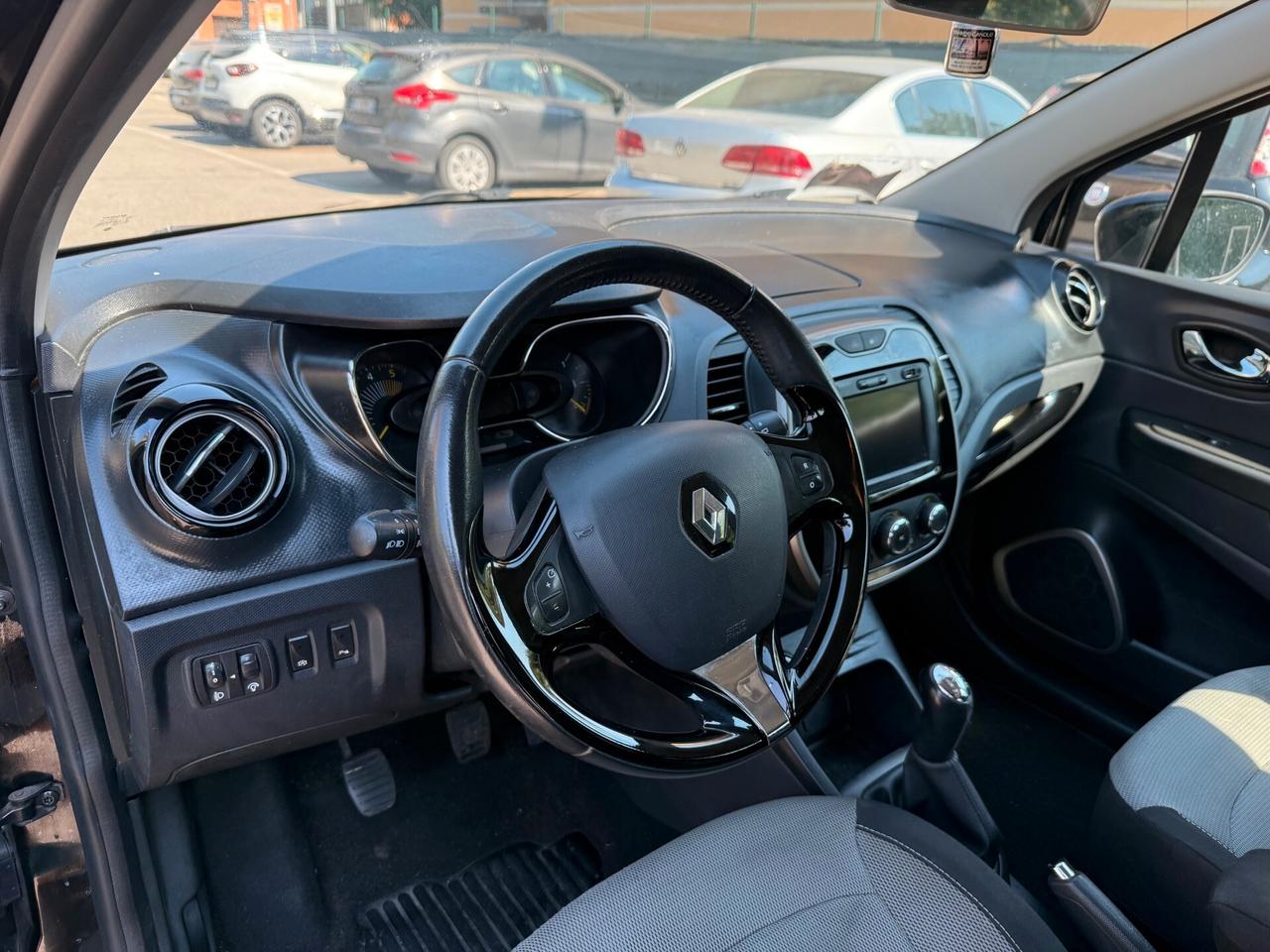 Renault Captur 1.5 dci - NEOPATENTATI - 12 MESI DI GARANZIA -
