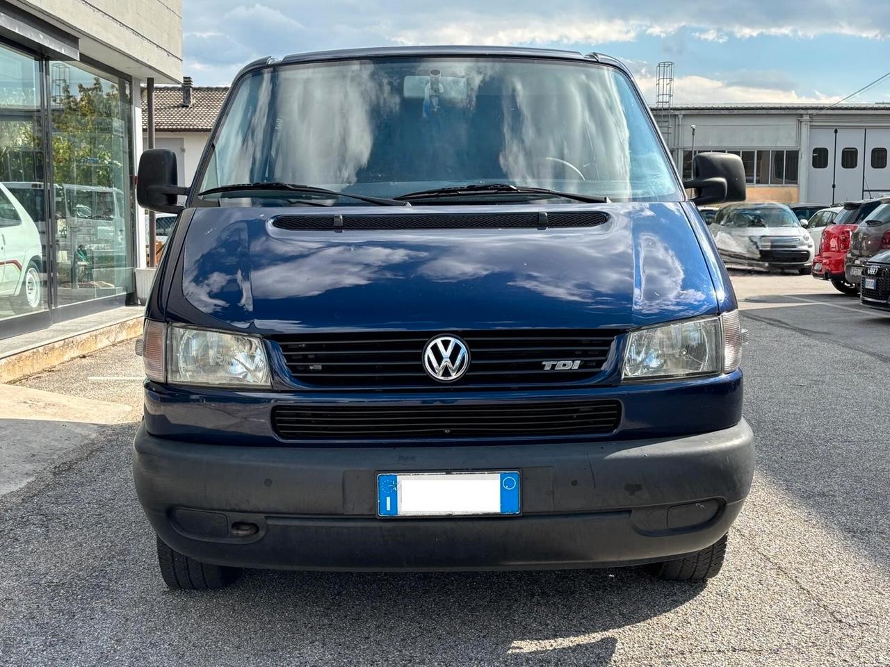 Volkswagen Caravelle 2.5 TDI/102CV PL - 9 posti