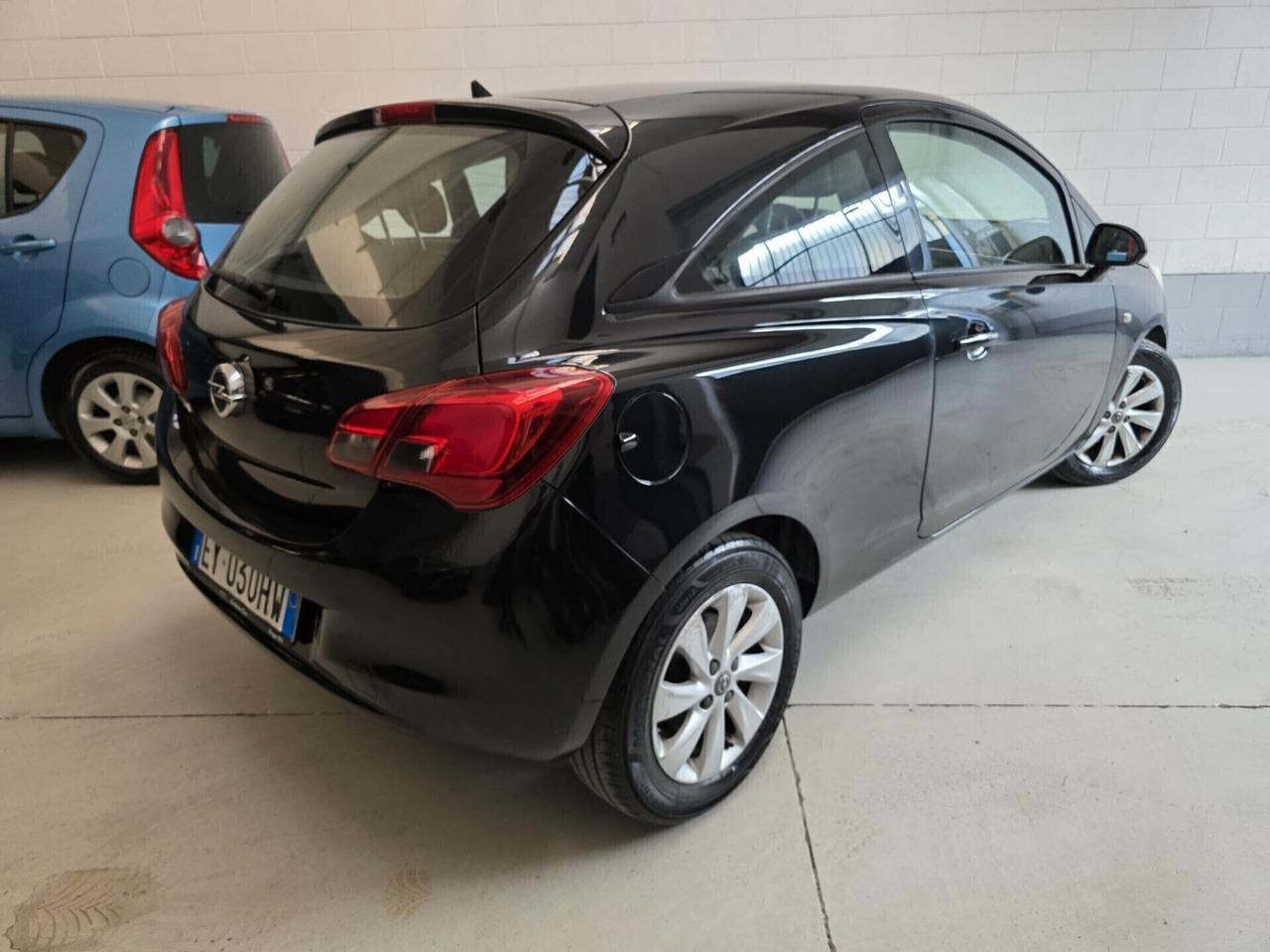 Opel Corsa 1.2 benzina EURO 6 NEOPATENTATI FULL OPTIONALS
