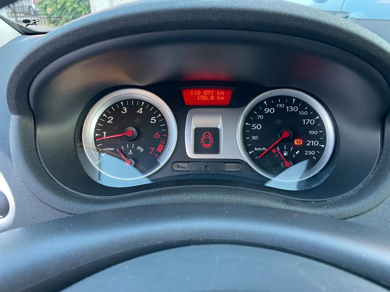 Renault Clio 1.2 16V 5 porte Luxe