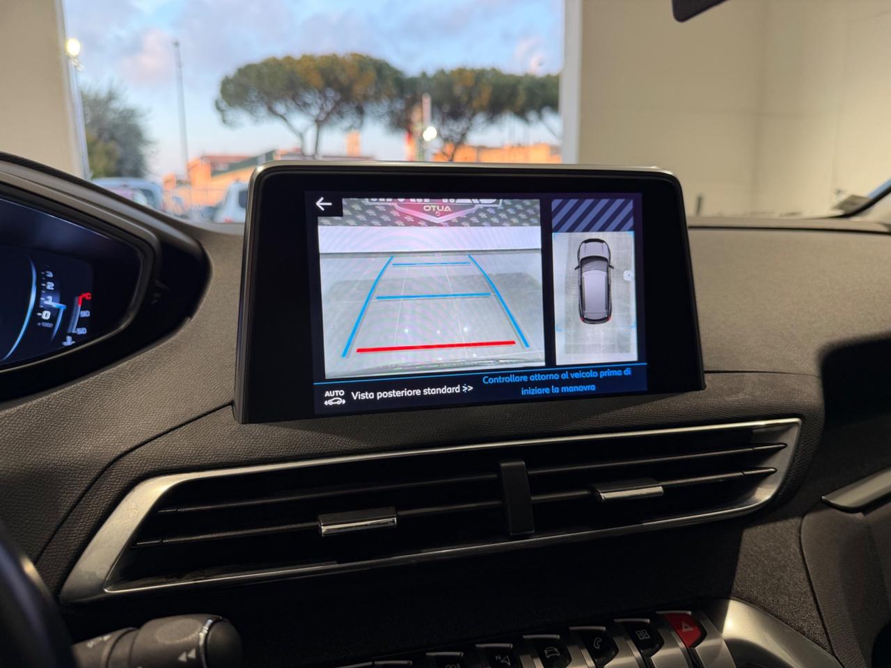 Peugeot 3008 -2019 BlueHDi 130 S&S Allure