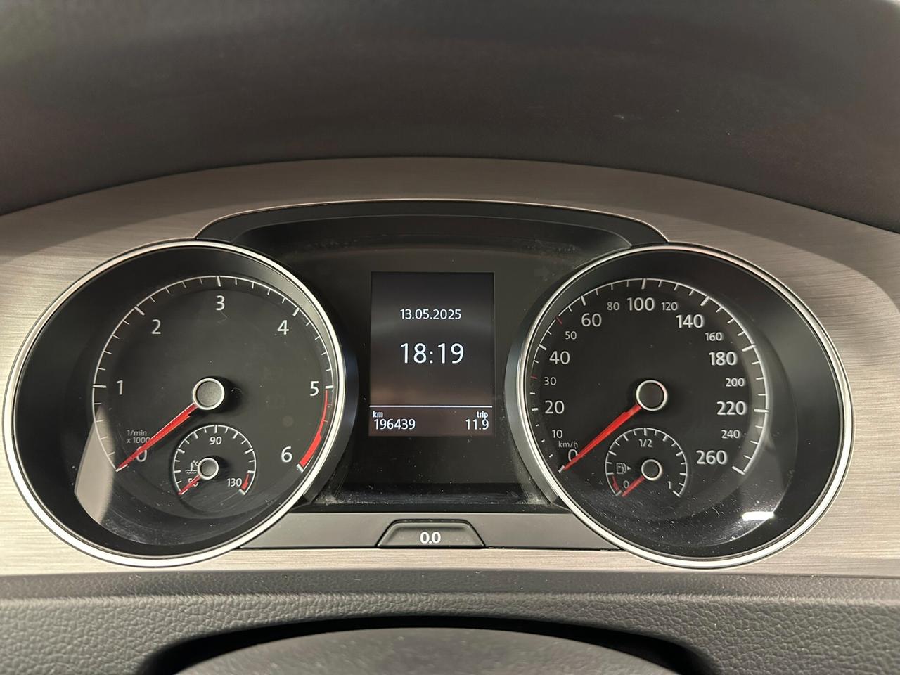 Volkswagen Golf 5p 1.6 110cv - AUTOMATICO-KM CERTIFICATI-PERMUTE
