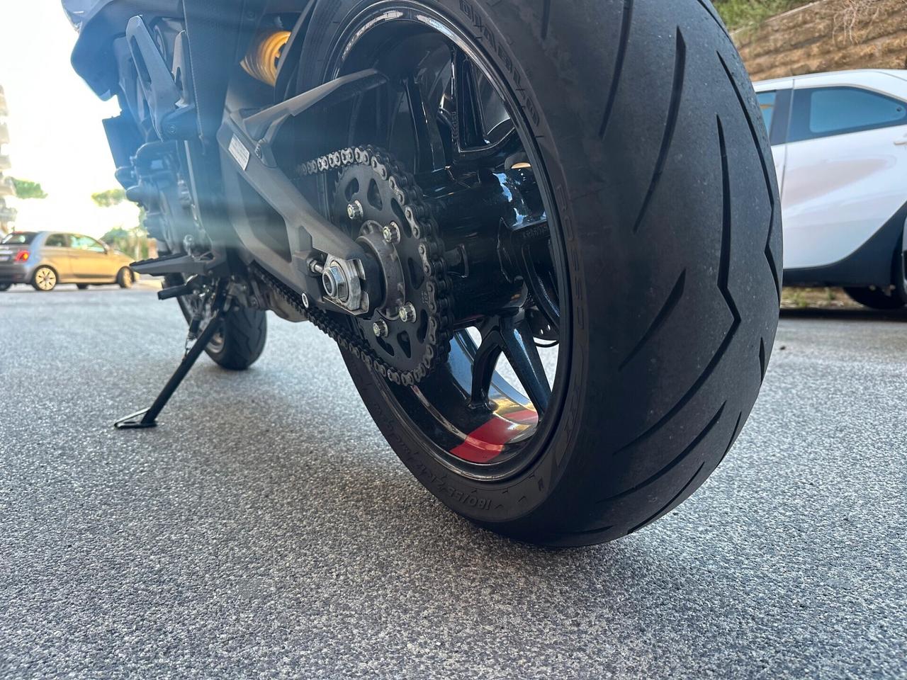 Ducati Monster 937 04/24 KM.6020 UNIPRO.