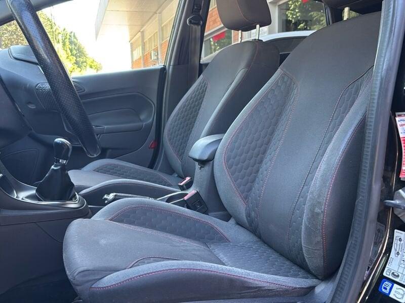 Ford Fiesta 1.5 TDCi 75CV ST-Line