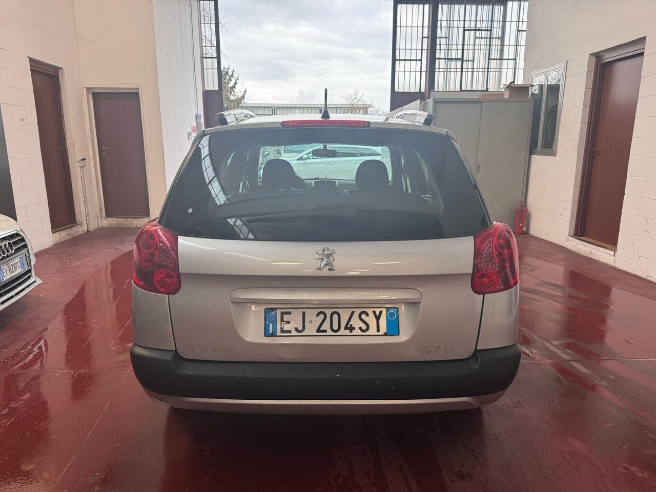 Peugeot 207 1.4 VTi 95CV SW Sweet Years GPL NEOPAT