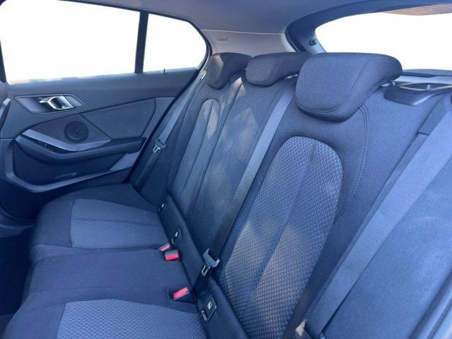 BMW 118 i 5p. Business Advantage