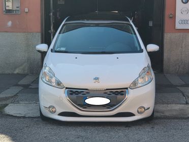 Peugeot 208 1.4 e-HDi 68 CV S&S robotizzato 5 porte Active