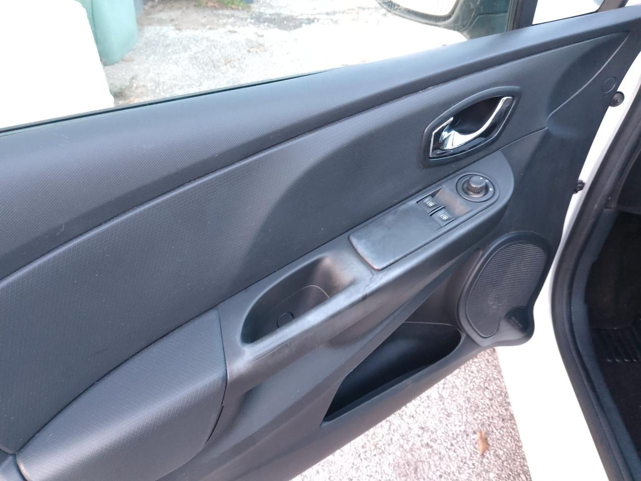 Renault Clio 1.5 dCi 8V 90CV Start&Stop 5 porte Energy