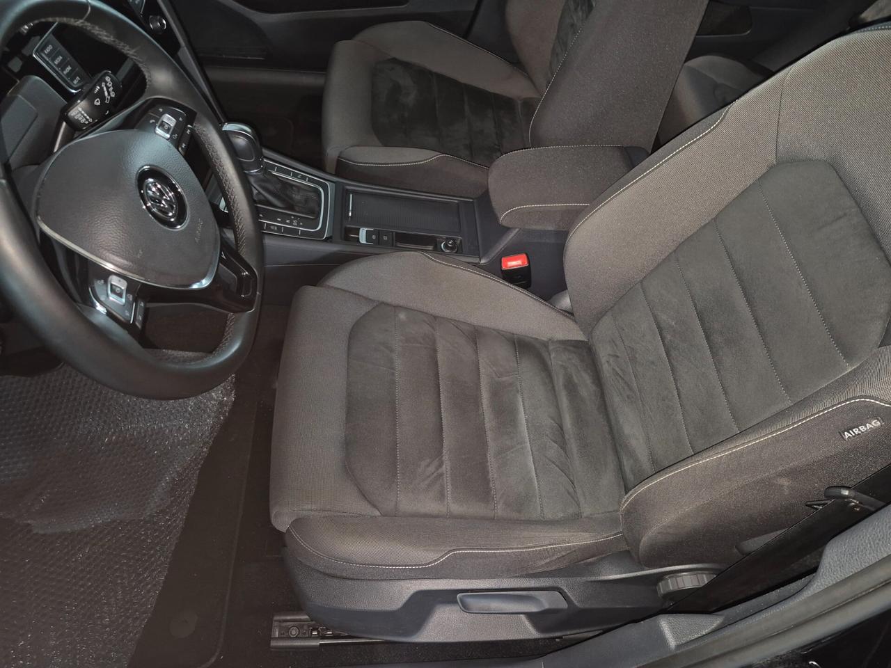 Volkswagen Golf Business 2.0 TDI DSG 5p. Highline BlueMotion Tech.