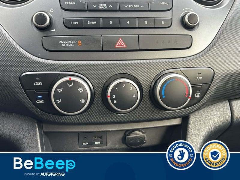 Hyundai i10 1.0 LOGIN