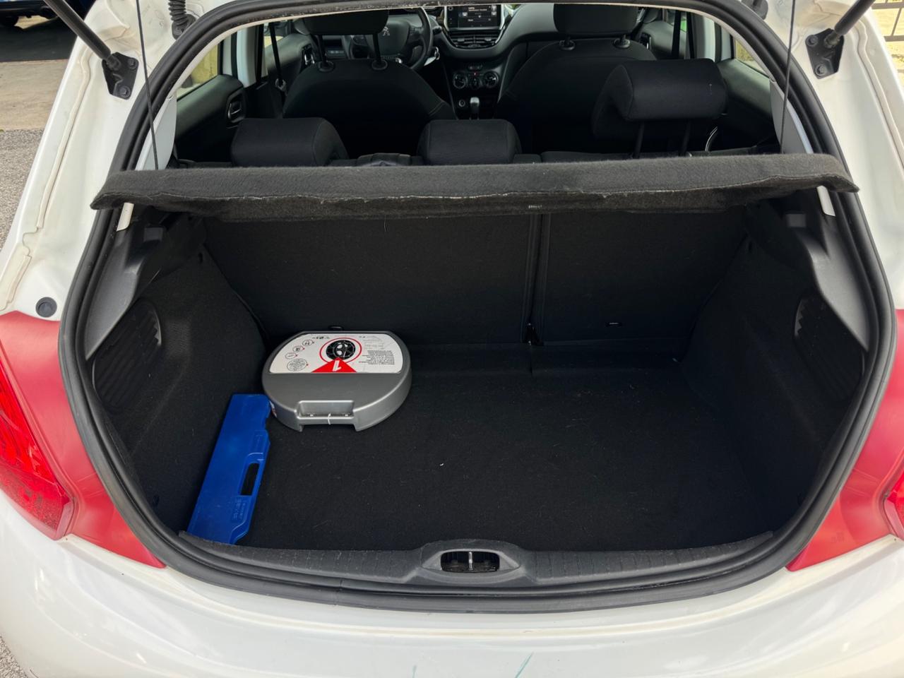 Peugeot 208 1.4 HDi 68 CV 5 porte Allure 2015