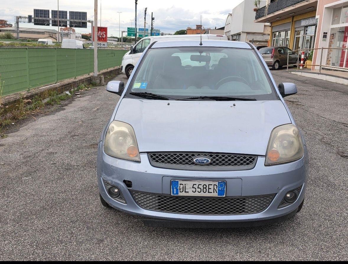 Ford Fiesta 1.4 TDCi 5p. Ghia