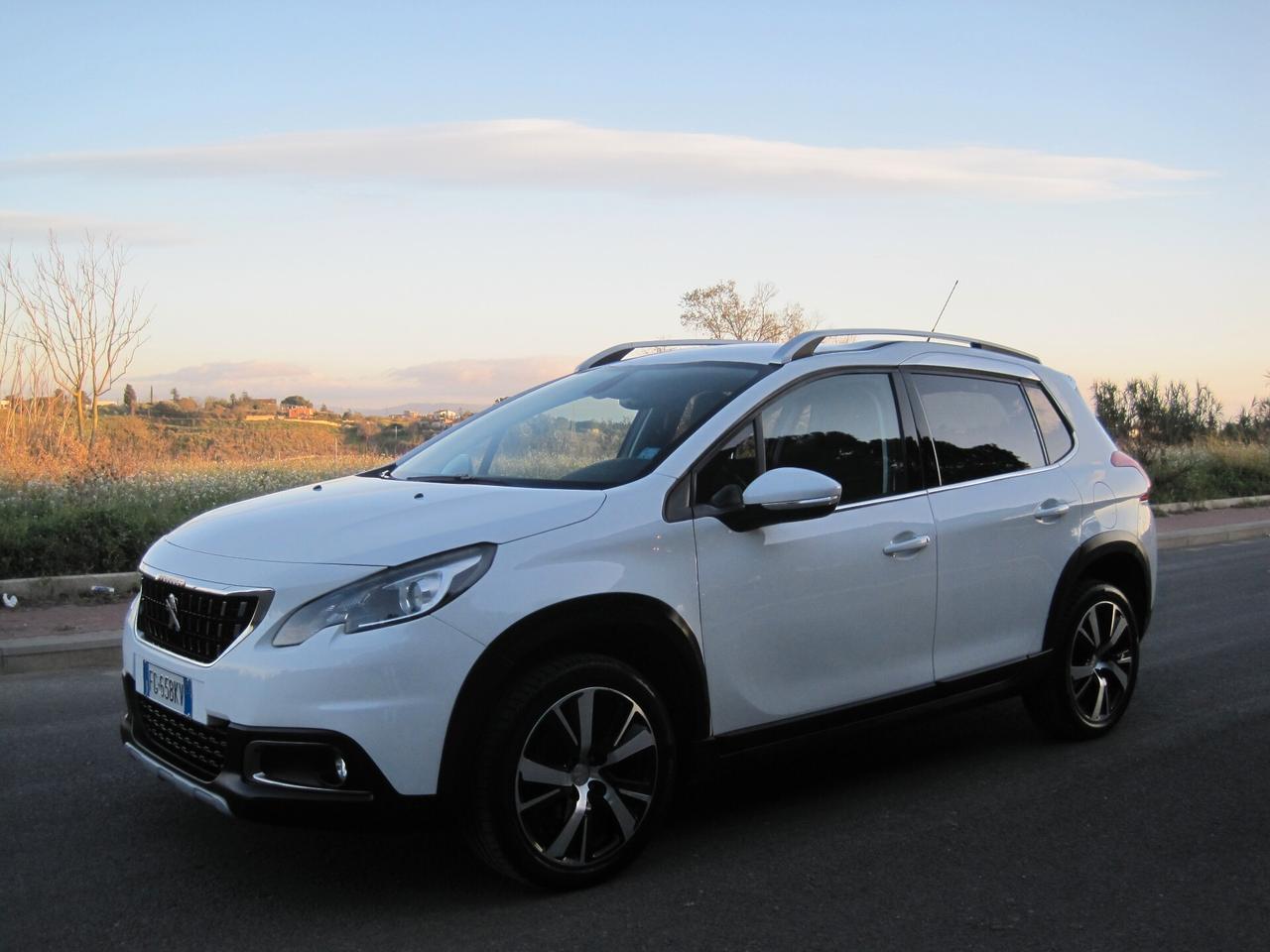 Peugeot 2008 BlueHDi 100 Allure