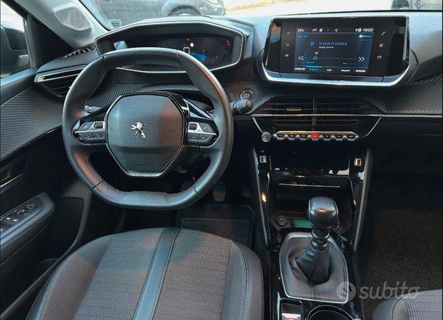 Peugeot 208 PureTech 100 S&S 5p. Allure