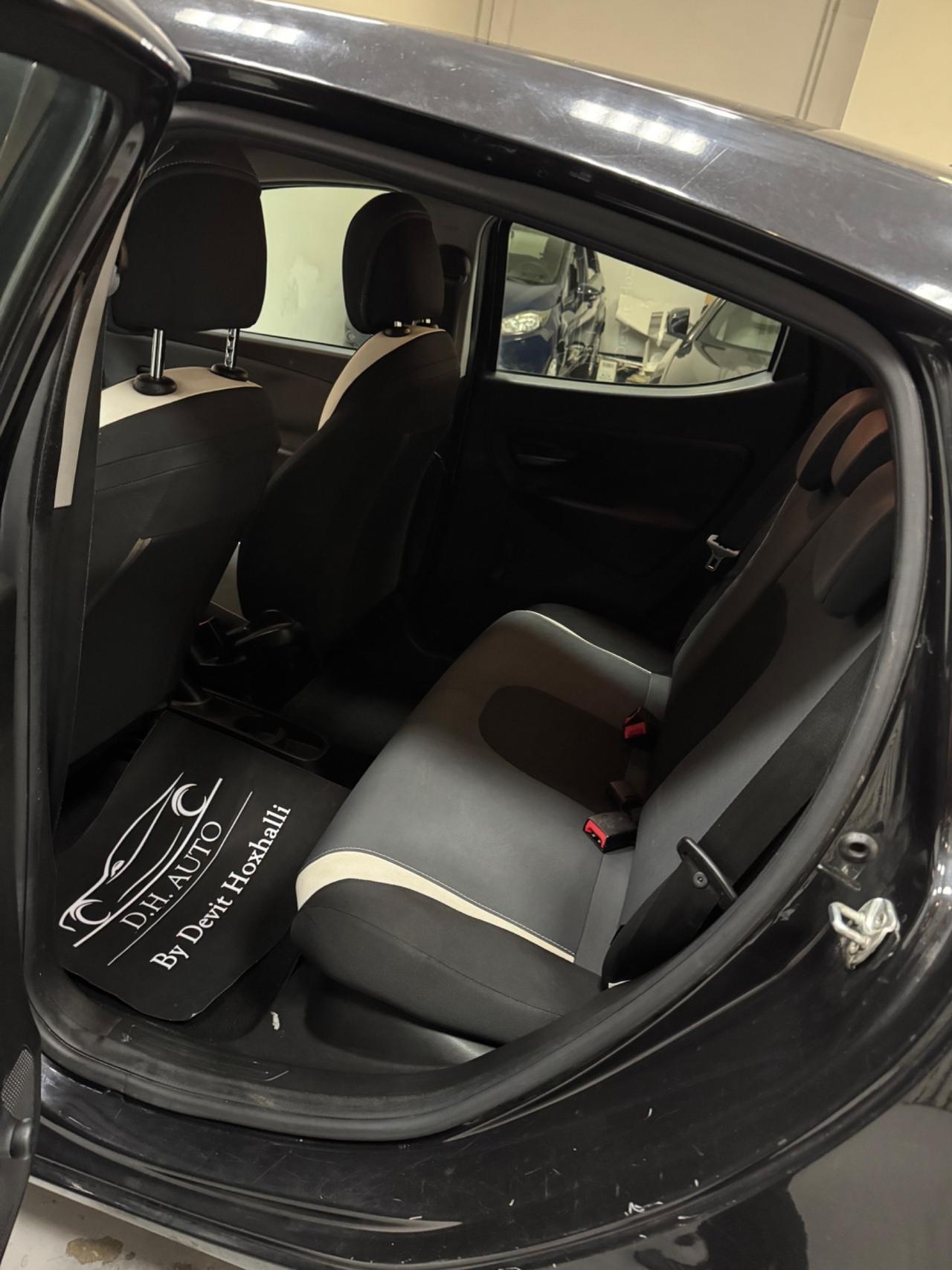 Lancia Ypsilon 1.2 69 CV 5 porte GPL Ecochic Gold