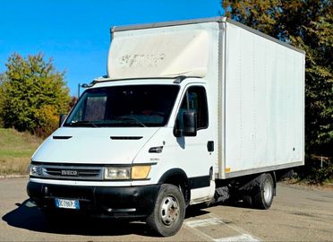 IVECO DAILY TUTTI LAVORI FATTI PRONTO ALL' USO