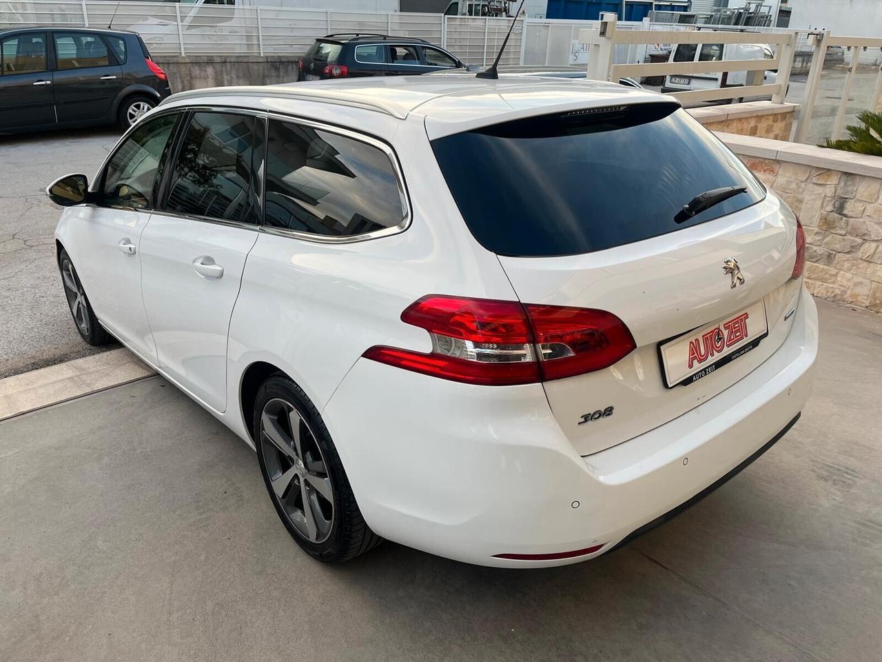 Peugeot 308 BlueHDi 120 S&S SW Allure