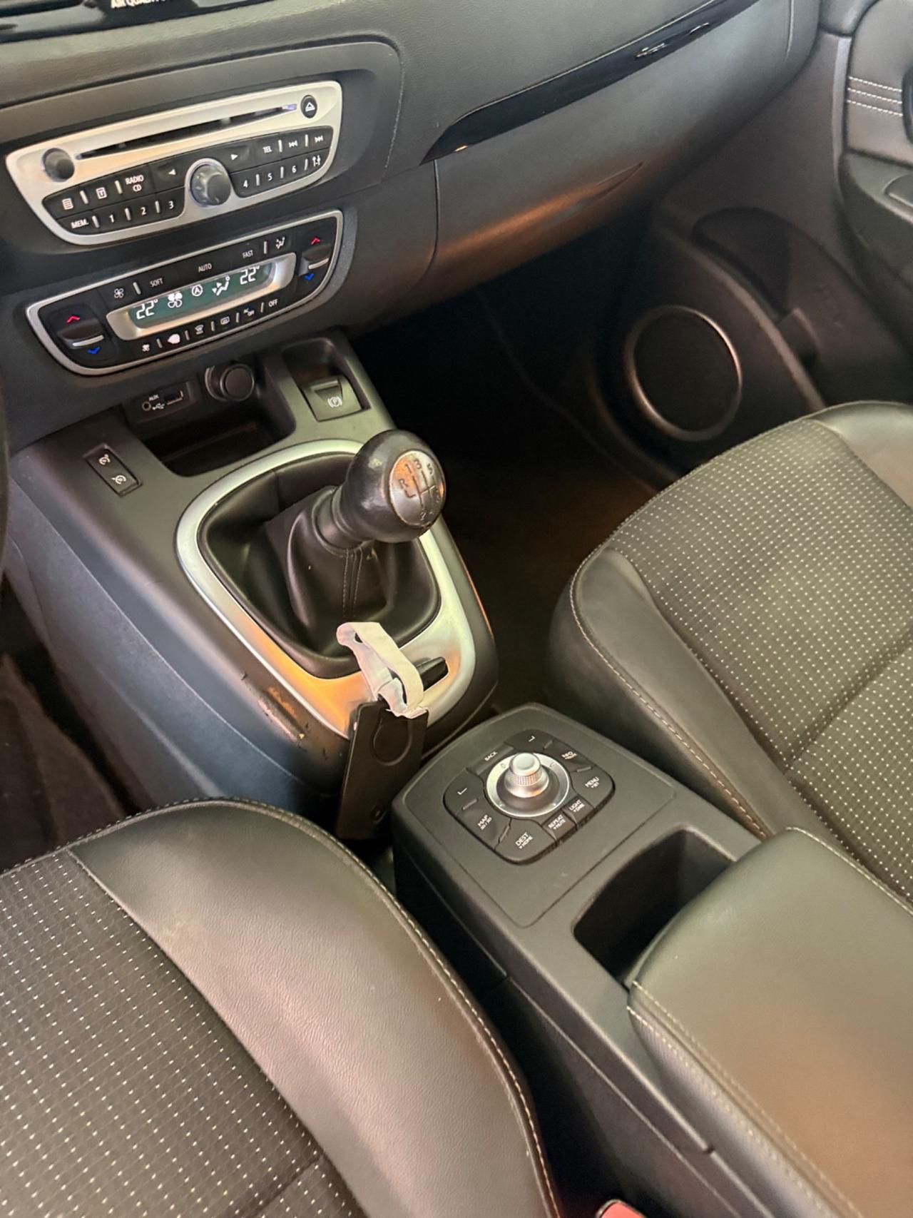 Renault Scenic Scénic X-Mod 1.5 dCi 110CV Luxe