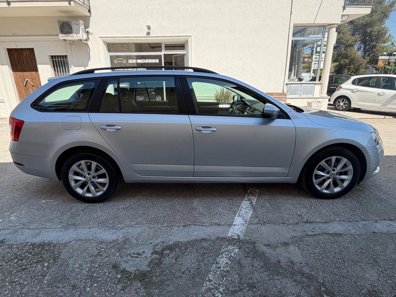Skoda Octavia 1.6 TDI SCR 115 CV DSG Wagon Executive