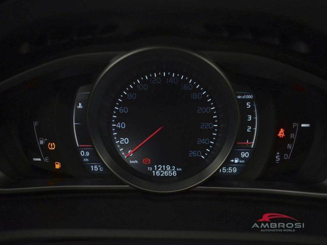 VOLVO V40 Cross Country D2 1.6 Powershift Volvo Ocean Race - PER OPERATORI