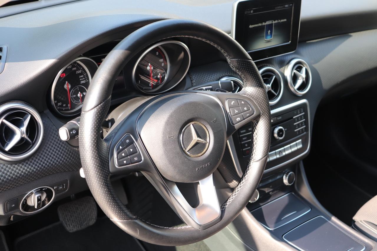 Mercedes-benz A 200 A 200 d Automatic Premium