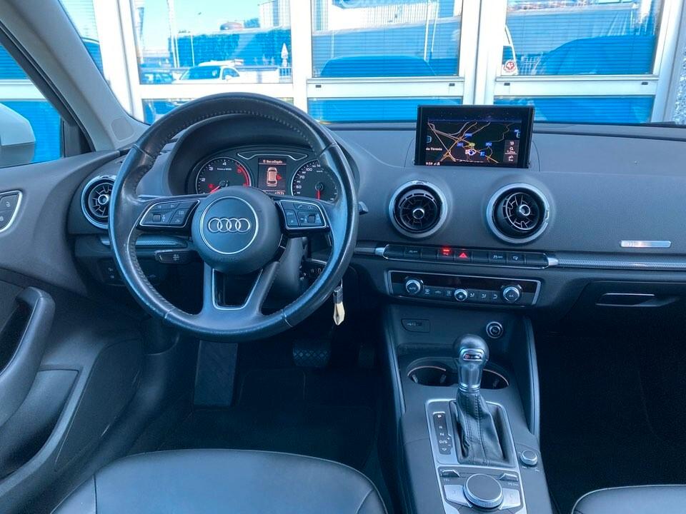 Audi A3 SPB 1.6 TDI CLEAN DIESEL QUATTRO EDITION