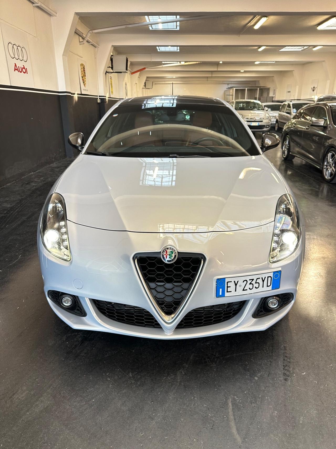 Alfa Romeo Giulietta 1750 Turbo TCT Quadrifoglio Verde