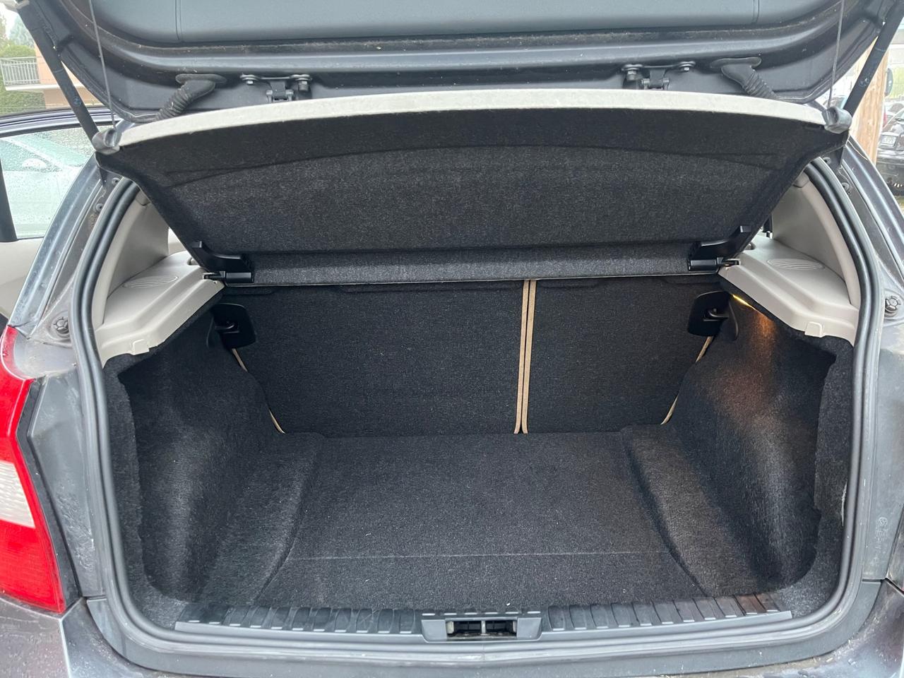 Bmw 118 118d cat 5 porte Futura