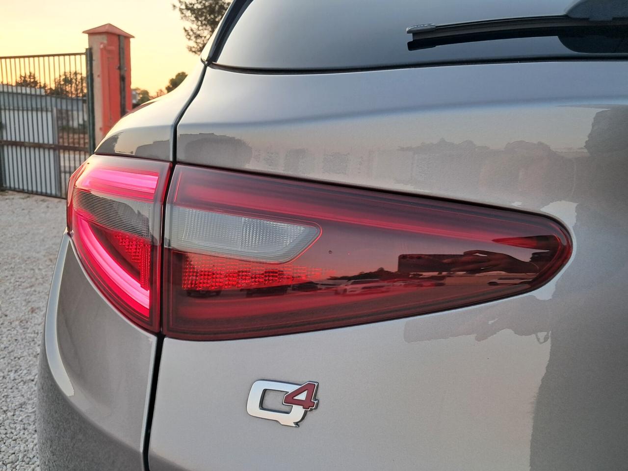 Alfa R. Stelvio 2.2 D 210cv Q4 Executive *PELLE-LED.NAVY*